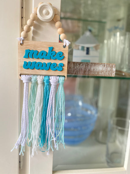 Make Waves hanger