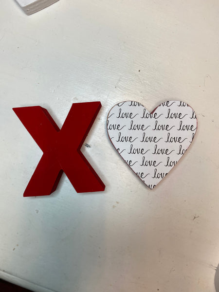 XOXO wood letters