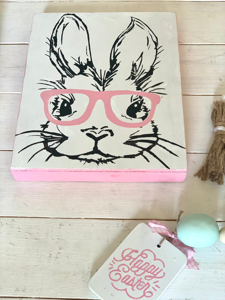 Bunny with glasses sign
