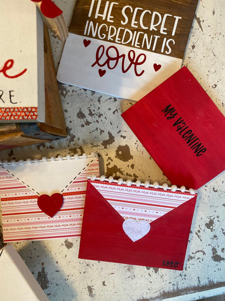 Valentine’s Day tiered tray signs